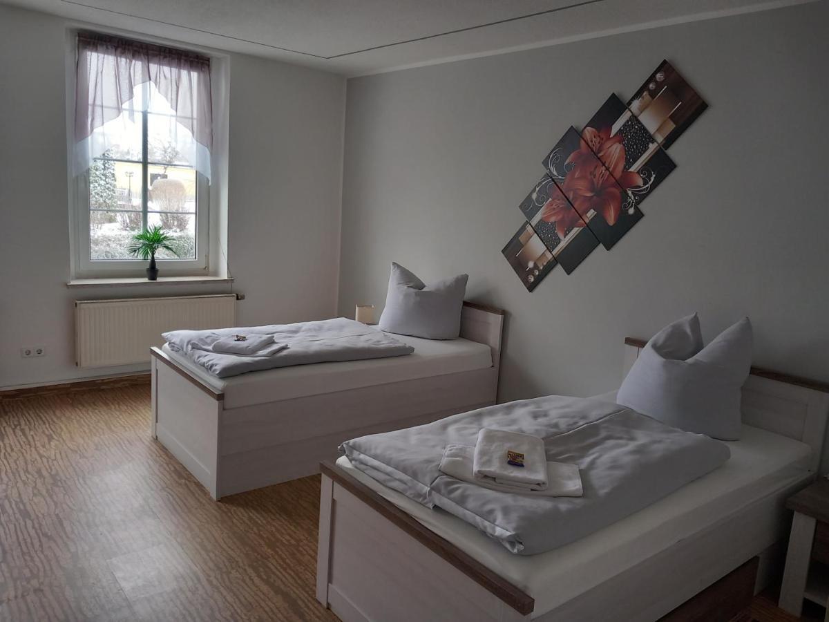 Hotel Eintracht Митвайда Екстериор снимка