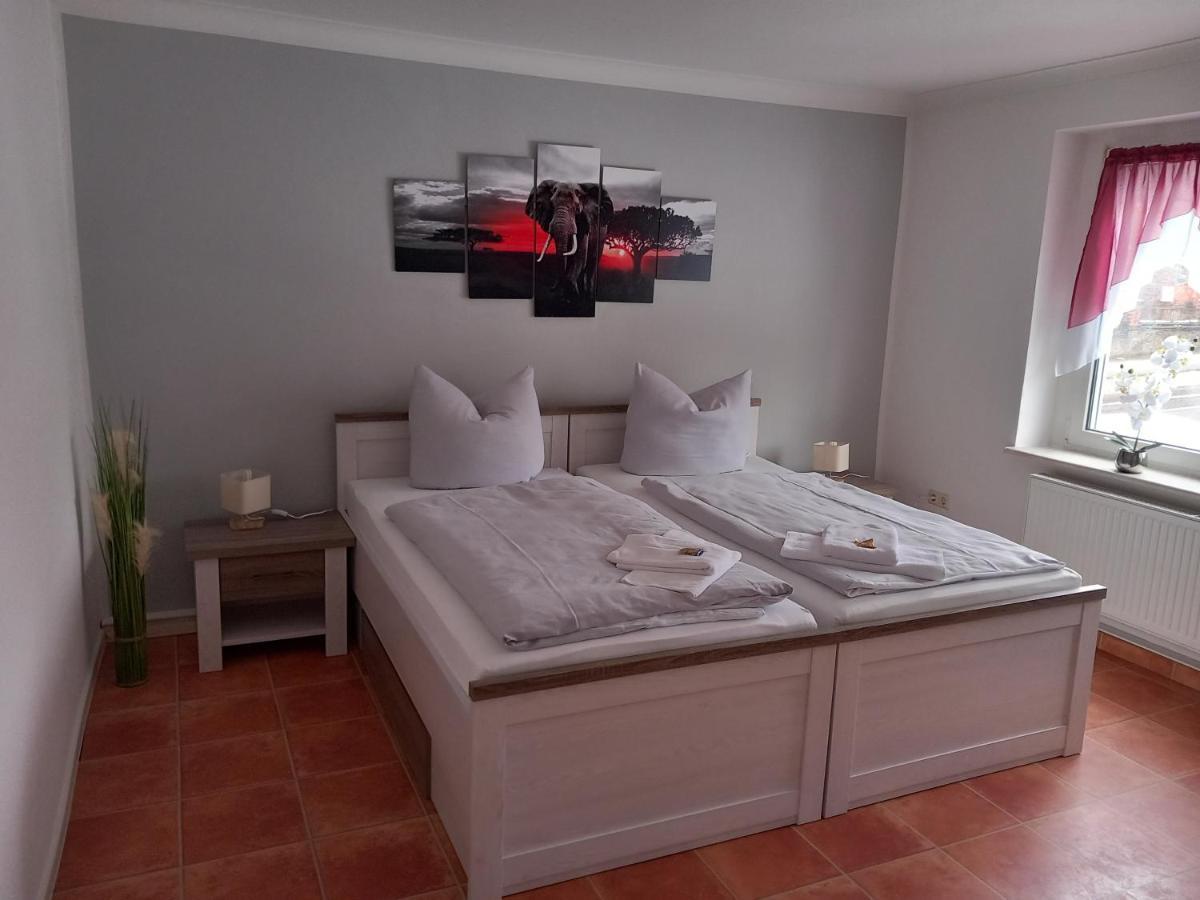 Hotel Eintracht Митвайда Екстериор снимка
