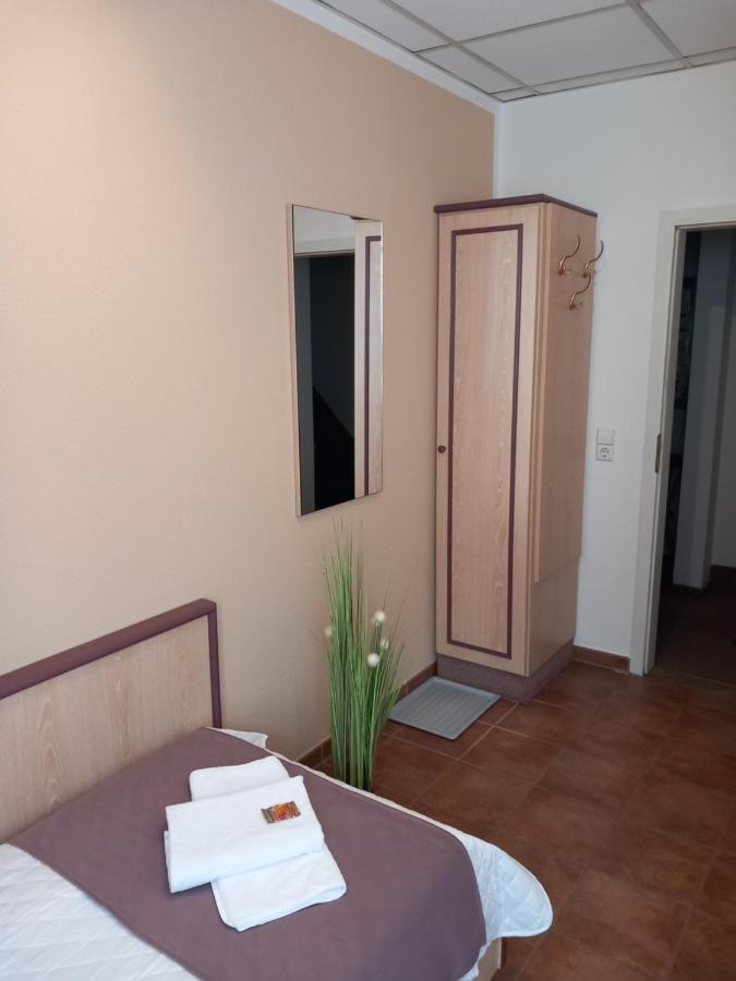 Hotel Eintracht Митвайда Екстериор снимка